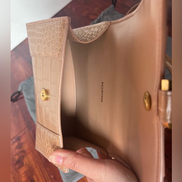 Balenciaga hourglass XS HANDBAG CROCODILE EMBOSSED nude color - Picture 4 of 8